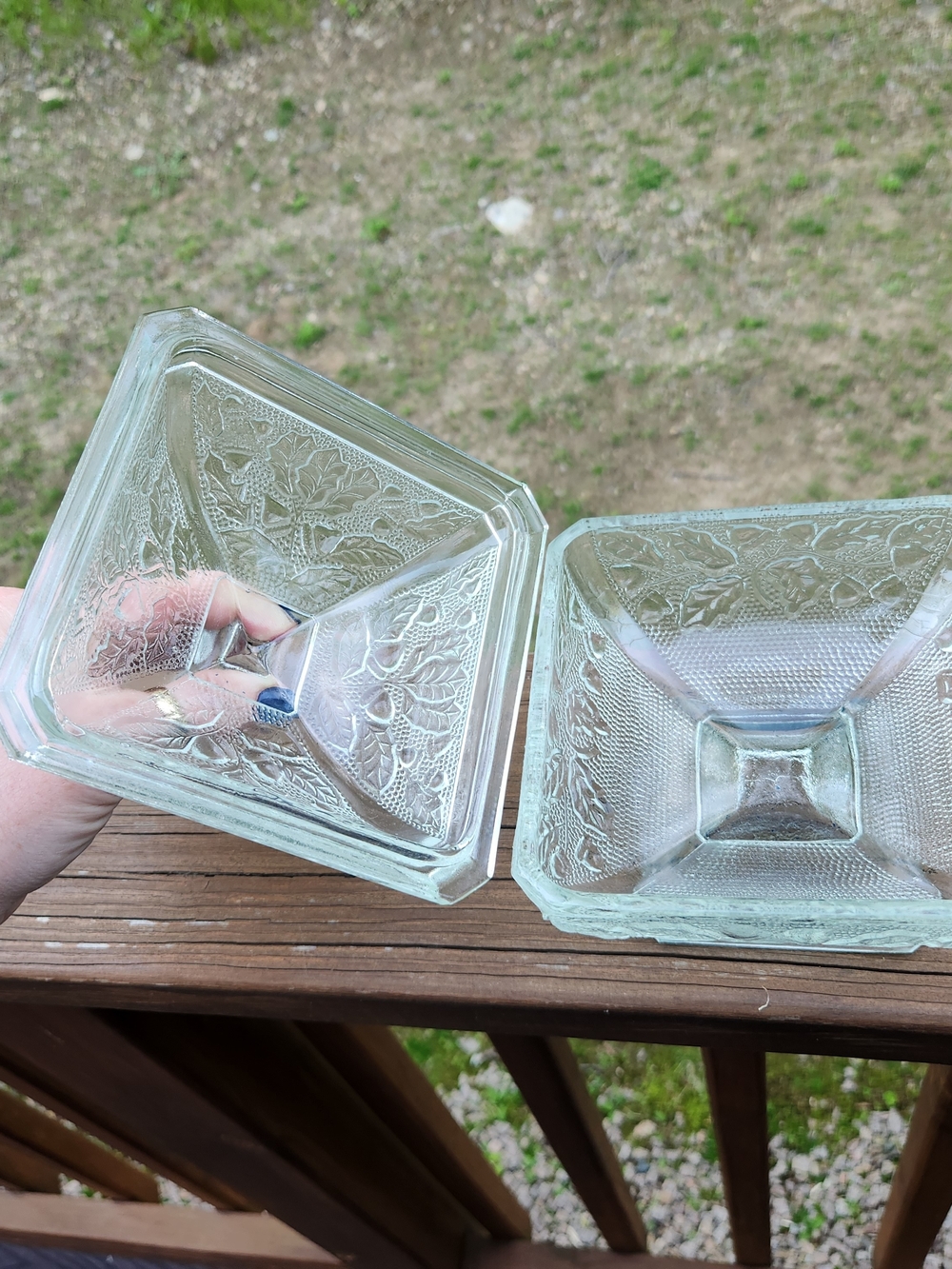 Vintage Jeannette Glass Acorn And Oak Leaf Square Candy Dish W/ Lid - Picture 11 of 16